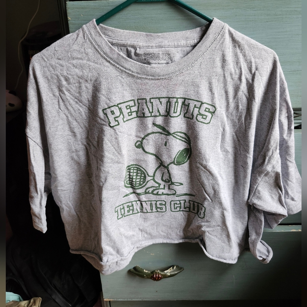Peanuts Gray Cropped Graphic Top